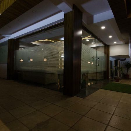 Hotel Star Zest House นาคปุระ ภายนอก รูปภาพ