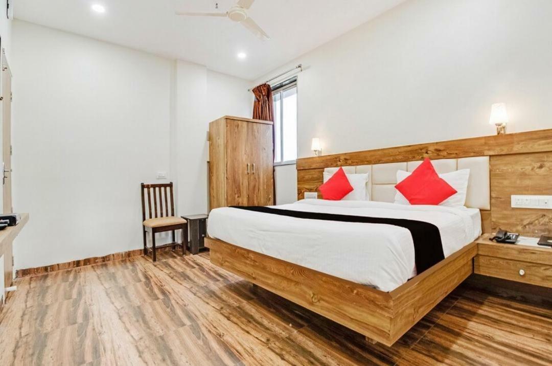Hotel Star Zest House นาคปุระ ภายนอก รูปภาพ